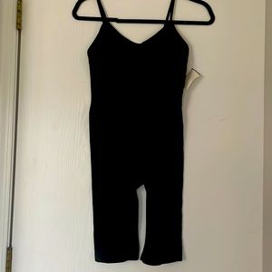 Black one piece short stretchy suit seamless ribbed active basic m/l